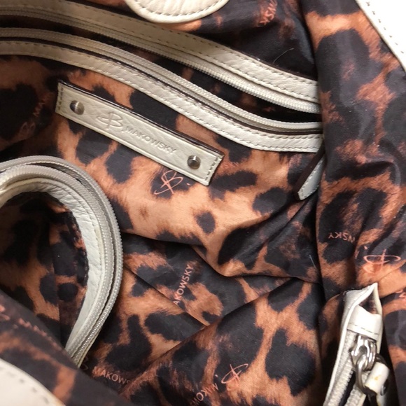 B Makowsky Large Tote Satchel Purse - Picture 5 of 6